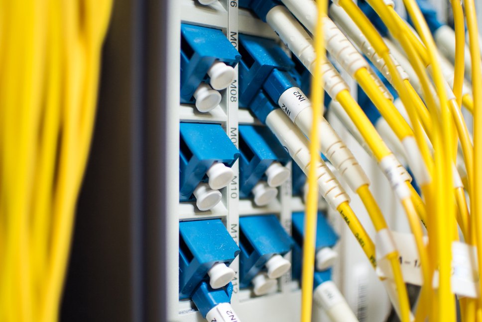 Advantages of Upgrading to Fiber Optic Cabling for a Business